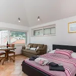 Dia Apartman