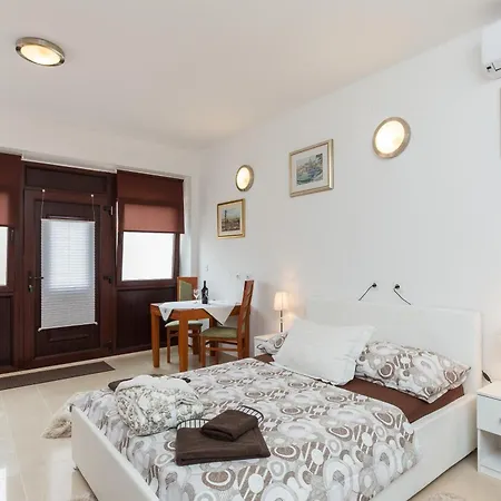 Dia Apartman